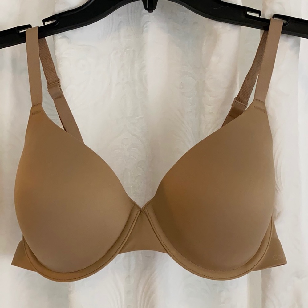 Calvin Klein t shirt bra size 32 D